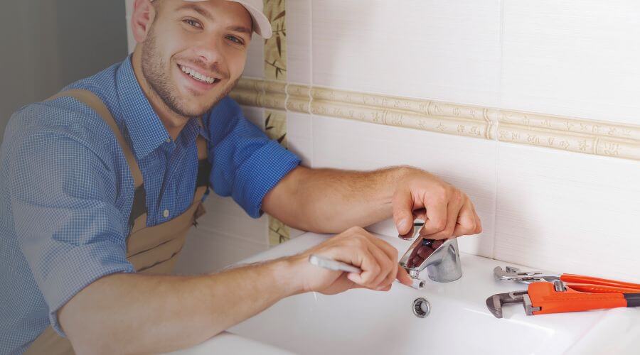Professional clogged drains services in Meyersville, TX